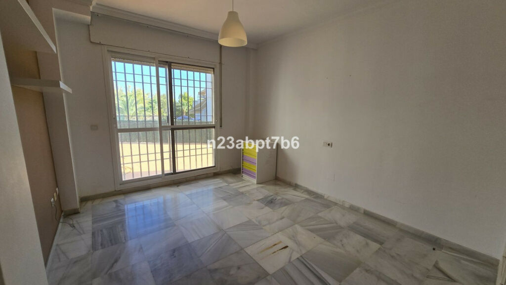 Ground Floor Apartment Nueva Andalucía Málaga - image 12