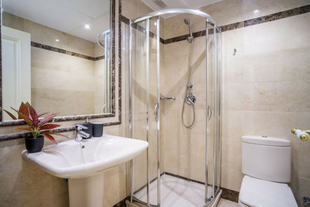 Ground Floor Apartment Marbella Málaga - image 12