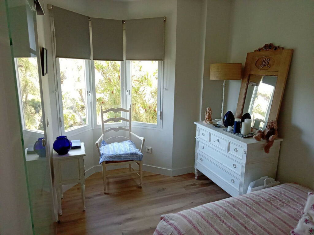 Top Floor Apartment Calahonda Málaga - image 12