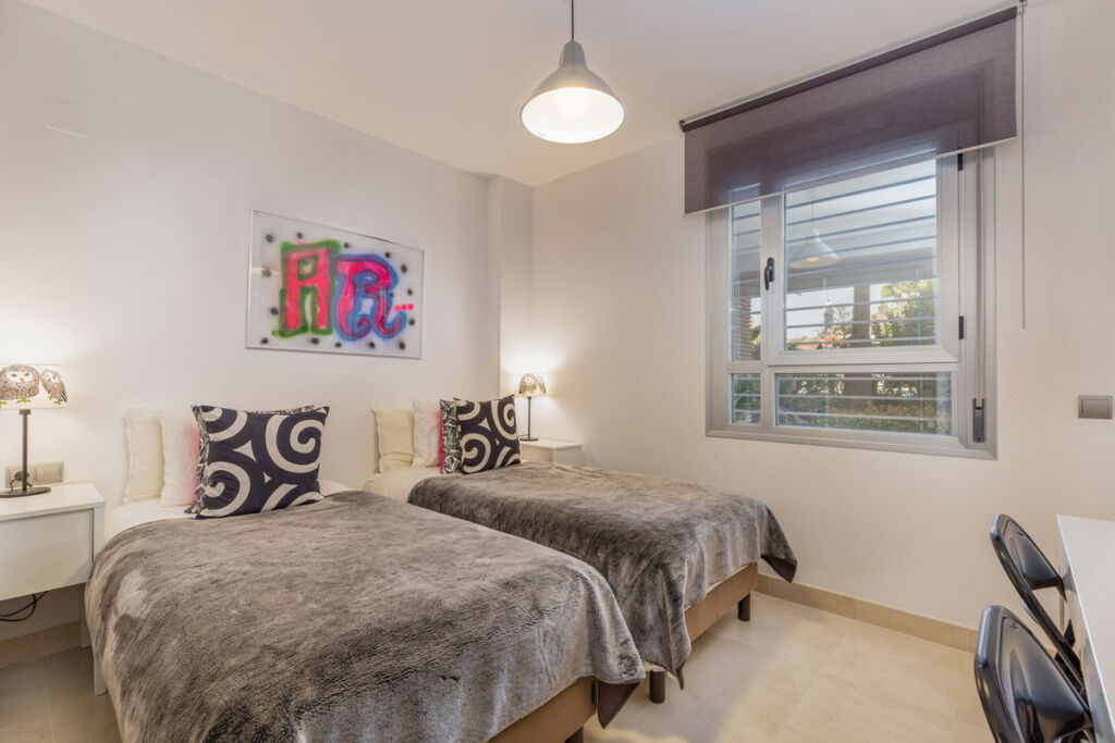 Ground Floor Apartment Los Arqueros Málaga - image 12