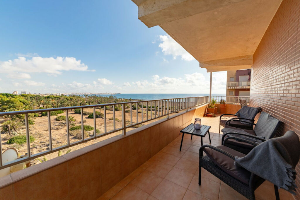 Middle Floor Apartment Punta Prima Alicante - image 12