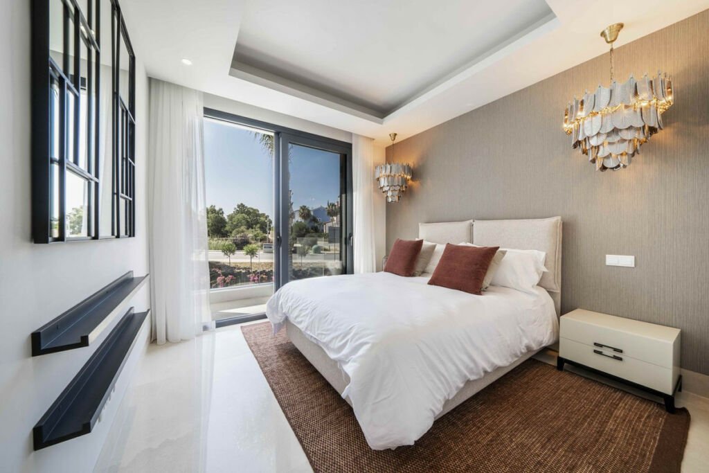 Detached Villa Atalaya Málaga - image 12