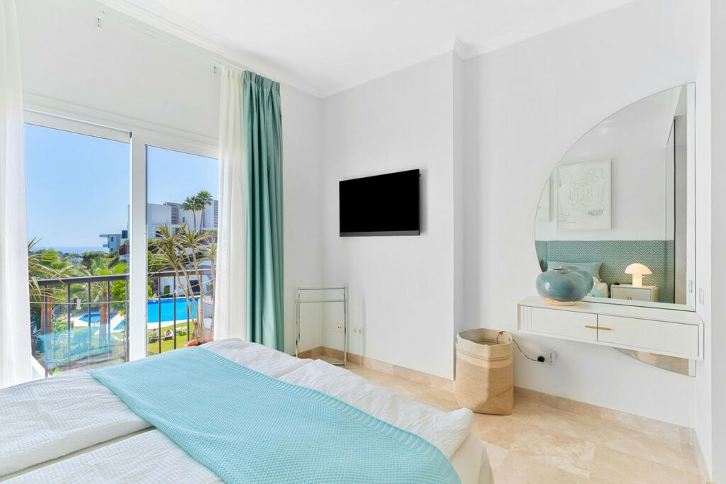 Penthouse Duplex El Paraiso Málaga - image 12