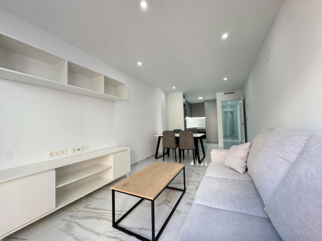 Middle Floor Apartment Torrevieja Alicante - image 12