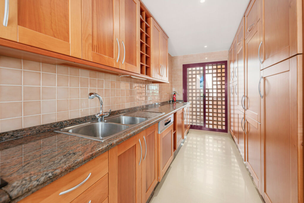 Middle Floor Apartment San Pedro de Alcántara Málaga - image 12