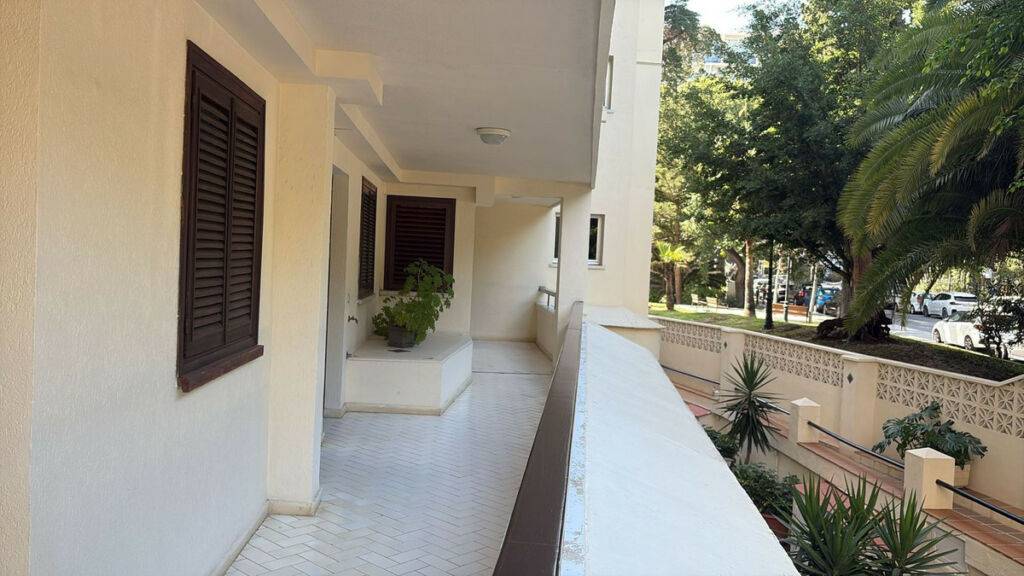 Middle Floor Apartment Marbella Málaga - image 12