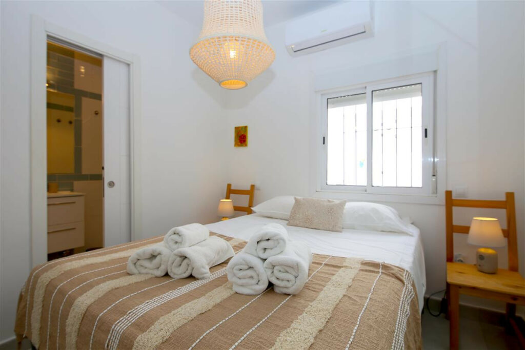 Semi-Detached House Estepona Málaga - image 12