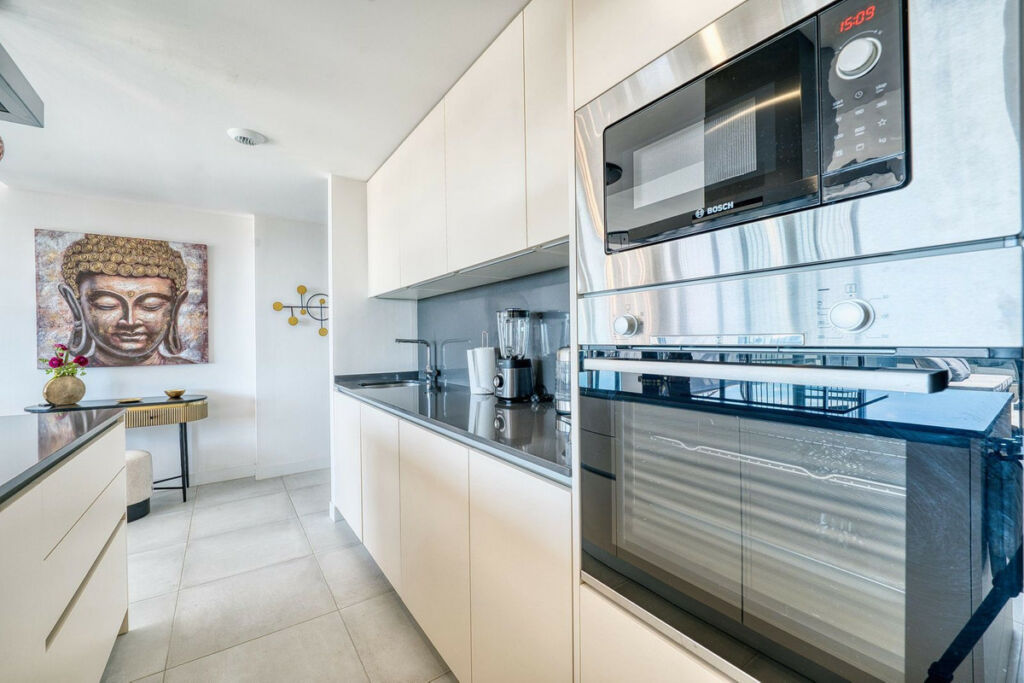 Penthouse Duplex Selwo Málaga - image 12