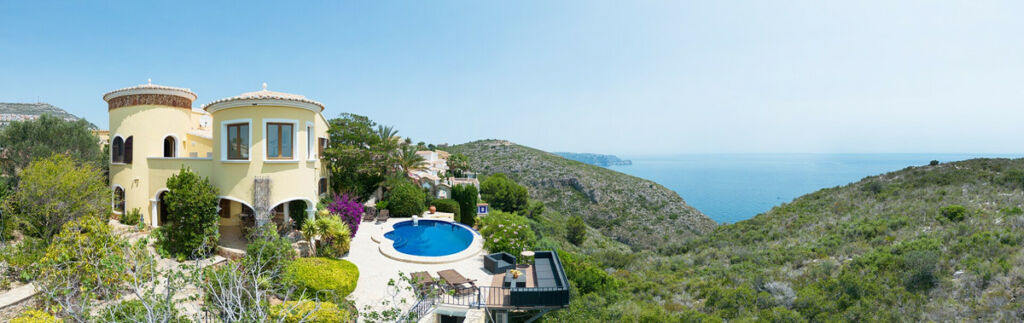 Detached Villa Cumbre del Sol Alicante - image 12