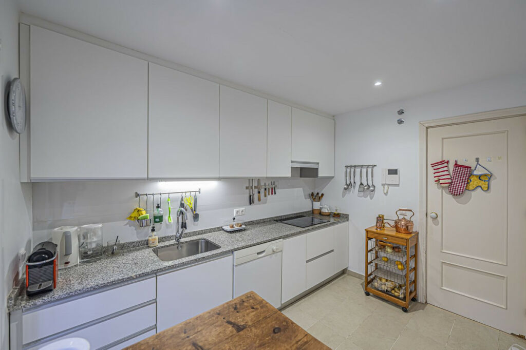 Townhouse Nueva Andalucía Málaga - image 12