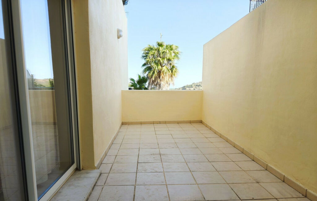 Middle Floor Apartment San Roque Club Cádiz - image 12