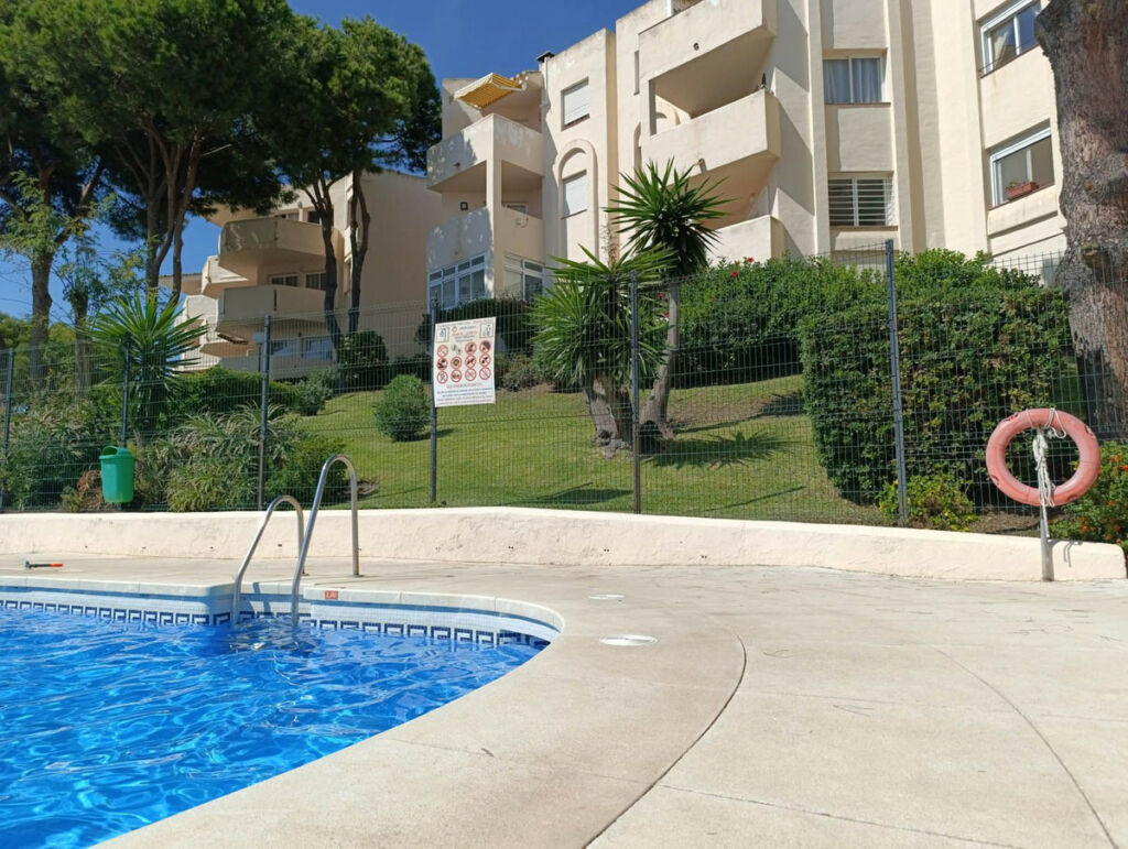 Ground Floor Apartment Riviera del Sol Málaga - image 12