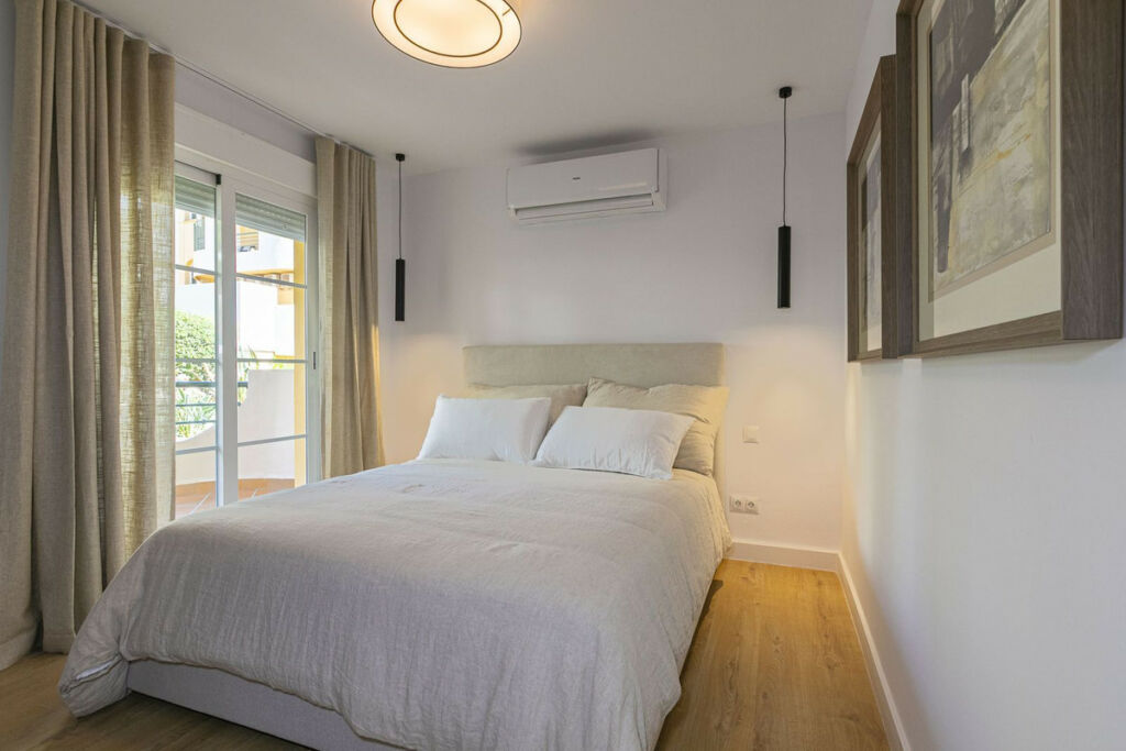 Duplex Nueva Andalucía Málaga - image 12