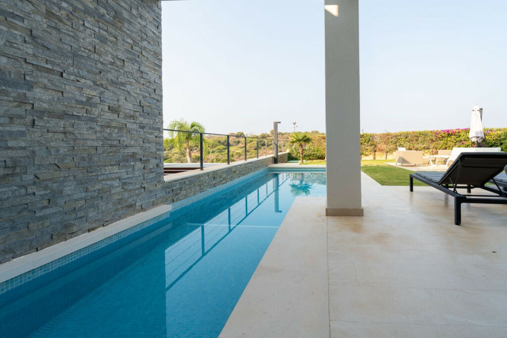 Semi-Detached House Cabopino Málaga - image 12