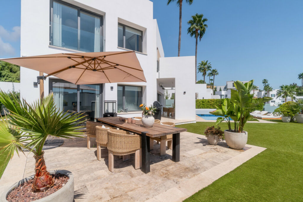 Detached Villa Benahavís Málaga - image 12