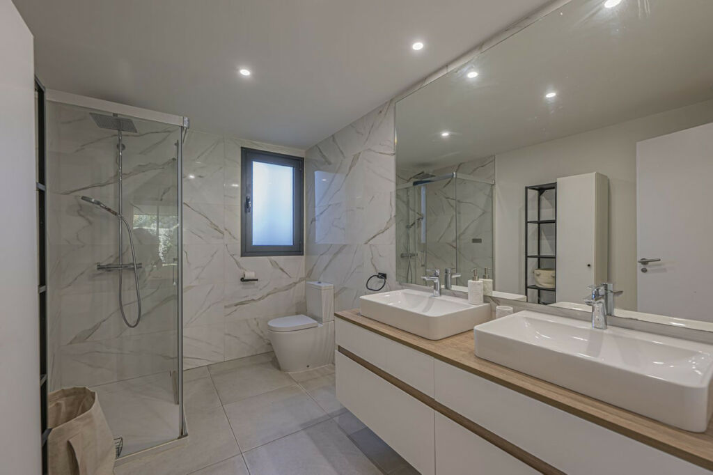 Ground Floor Apartment Selwo Málaga - image 12