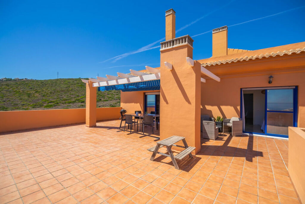 Penthouse La Duquesa Málaga - image 12