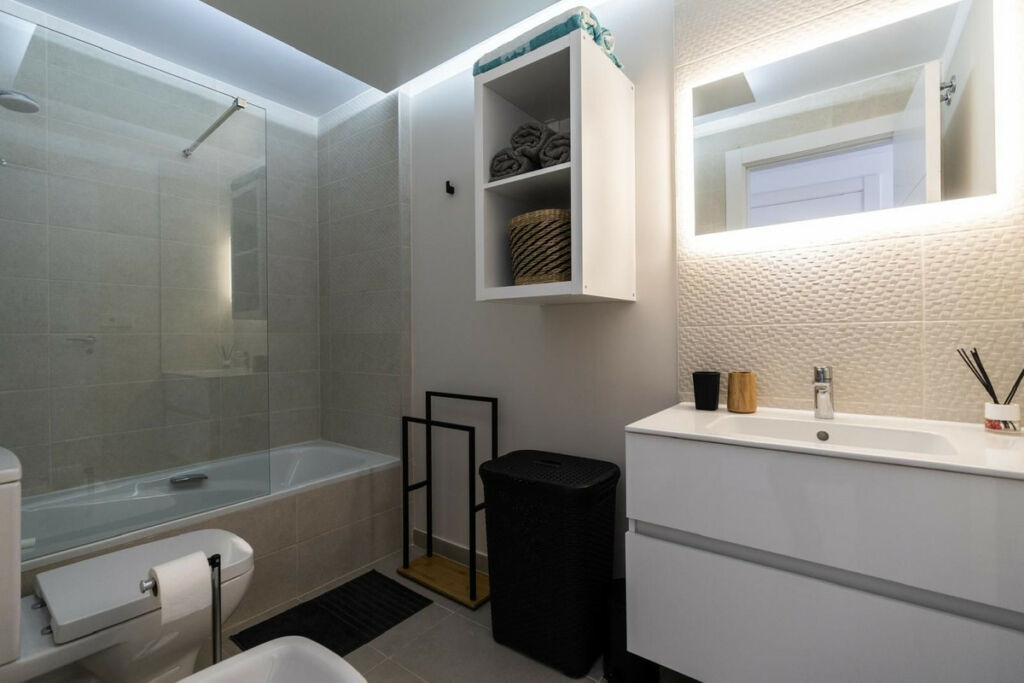 Middle Floor Apartment Estepona Málaga - image 12