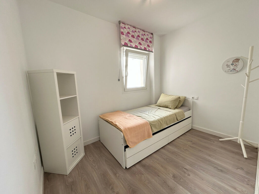 Middle Floor Apartment Nueva Andalucía Málaga - image 12