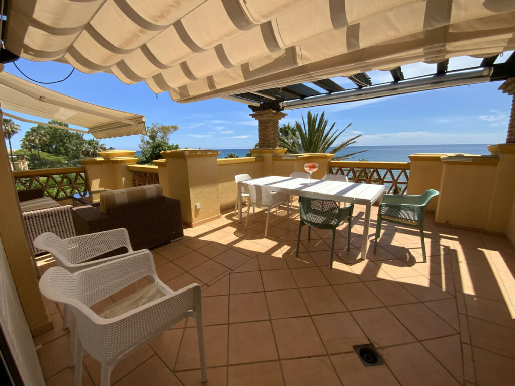 Middle Floor Apartment Río Real Málaga - image 12