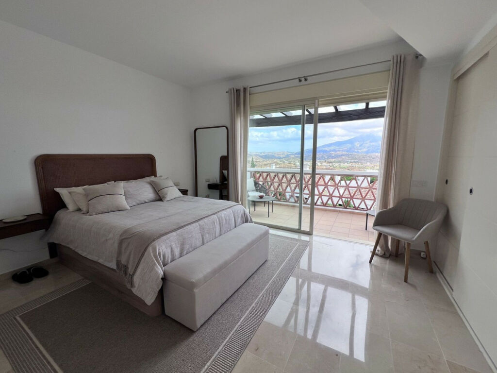 Townhouse La Cala Golf Málaga - image 12