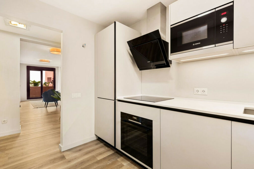 Middle Floor Apartment Benahavís Málaga - image 11