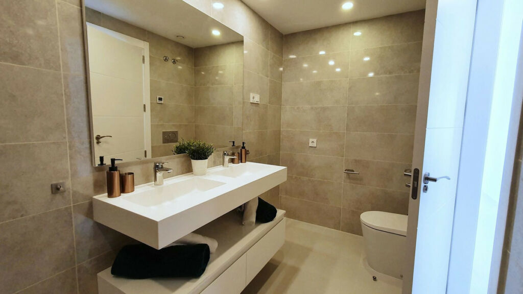 Ground Floor Apartment Bel Air Málaga - image 12