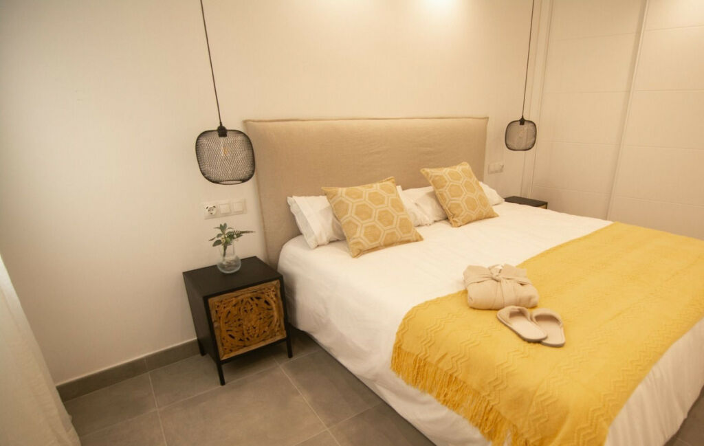 Top Floor Apartment Marbella Málaga - image 12