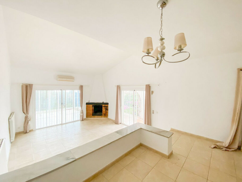Detached Villa Calahonda Málaga - image 12