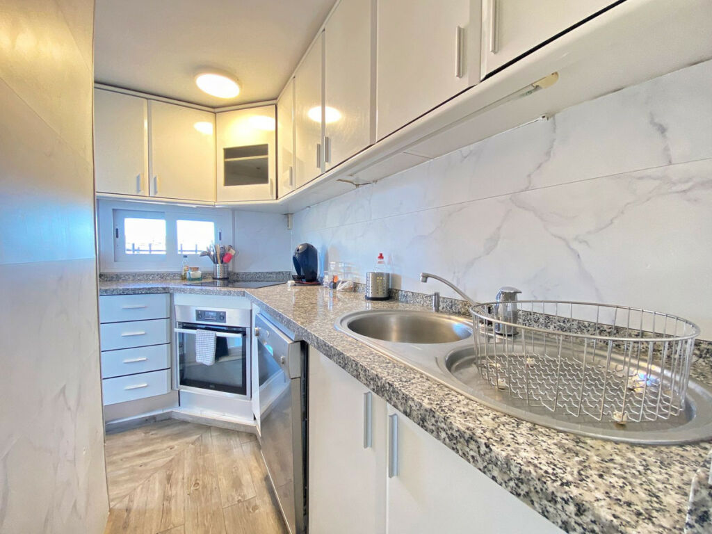 Top Floor Apartment Marbella Málaga - image 12