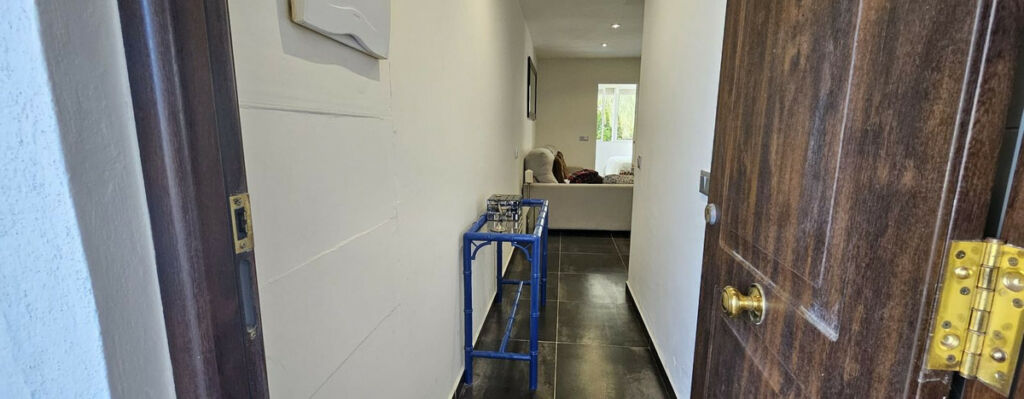 Middle Floor Apartment Estepona Málaga - image 12