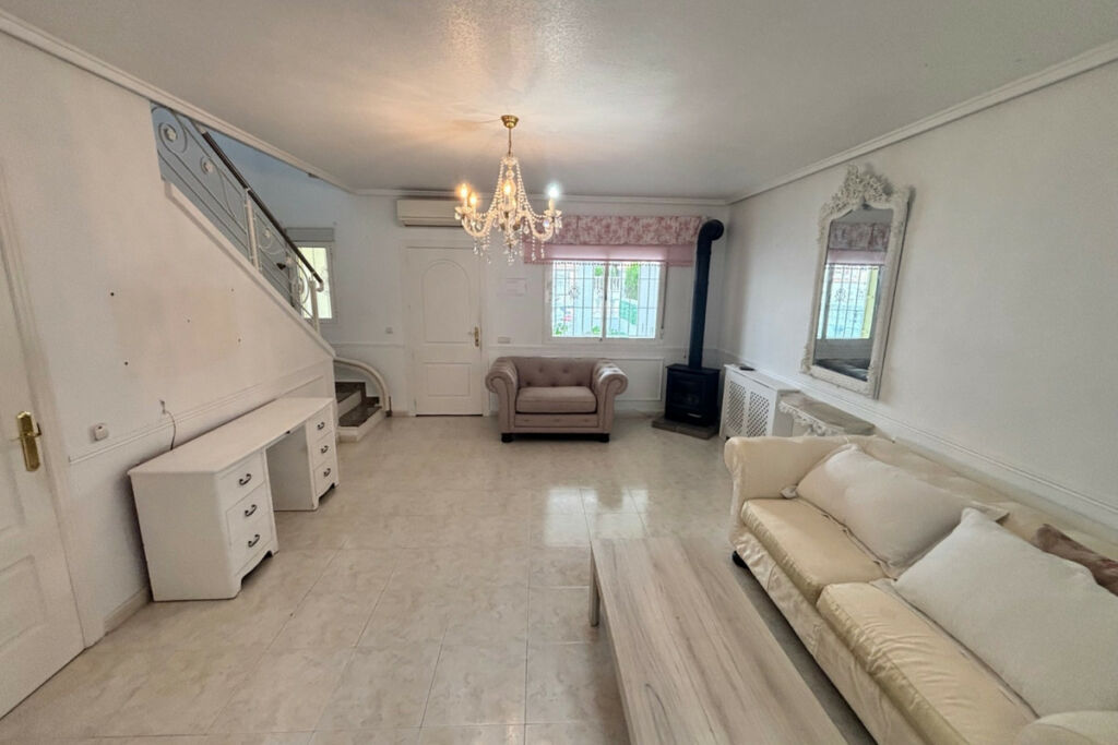 Townhouse Benijofar Alicante - image 12