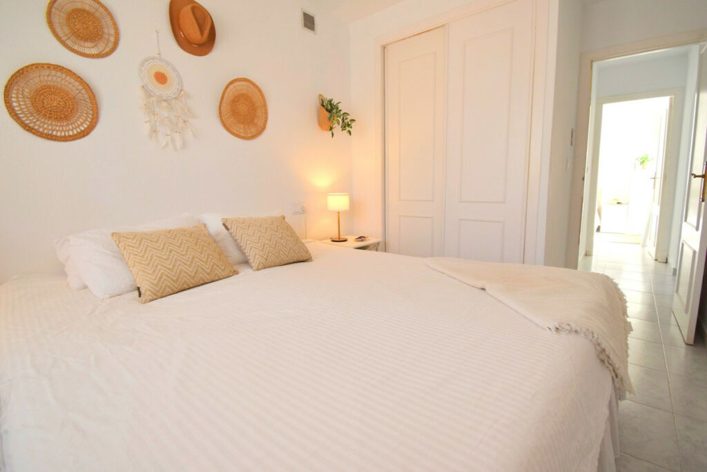 Ground Floor Apartment La Florida Alicante - image 12