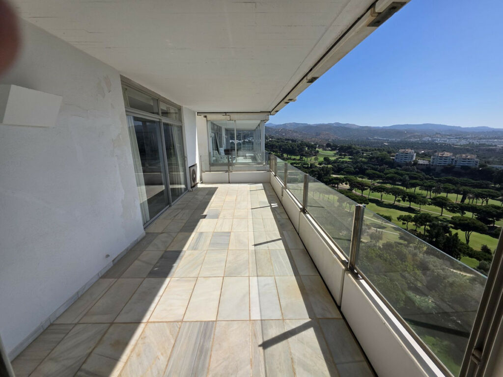 Middle Floor Apartment Marbella Málaga - image 12