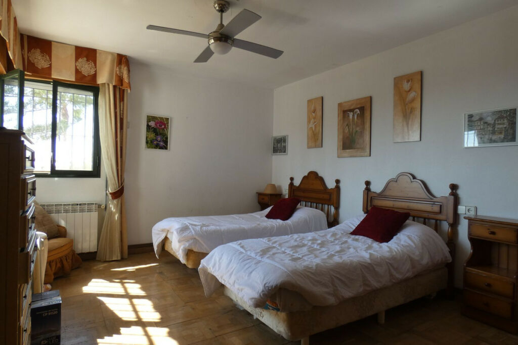 Detached Villa Marbella Málaga - image 14