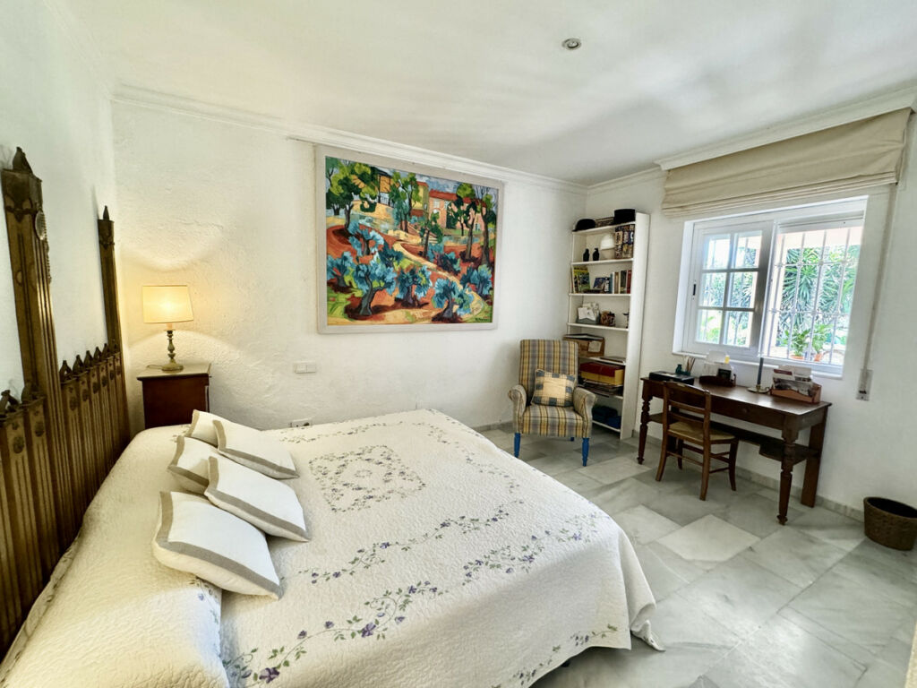 Detached Villa San Pedro de Alcántara Málaga - image 12