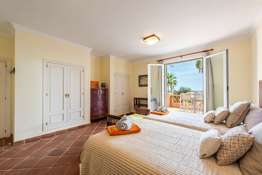 Semi-Detached House Casares Playa Málaga - image 12