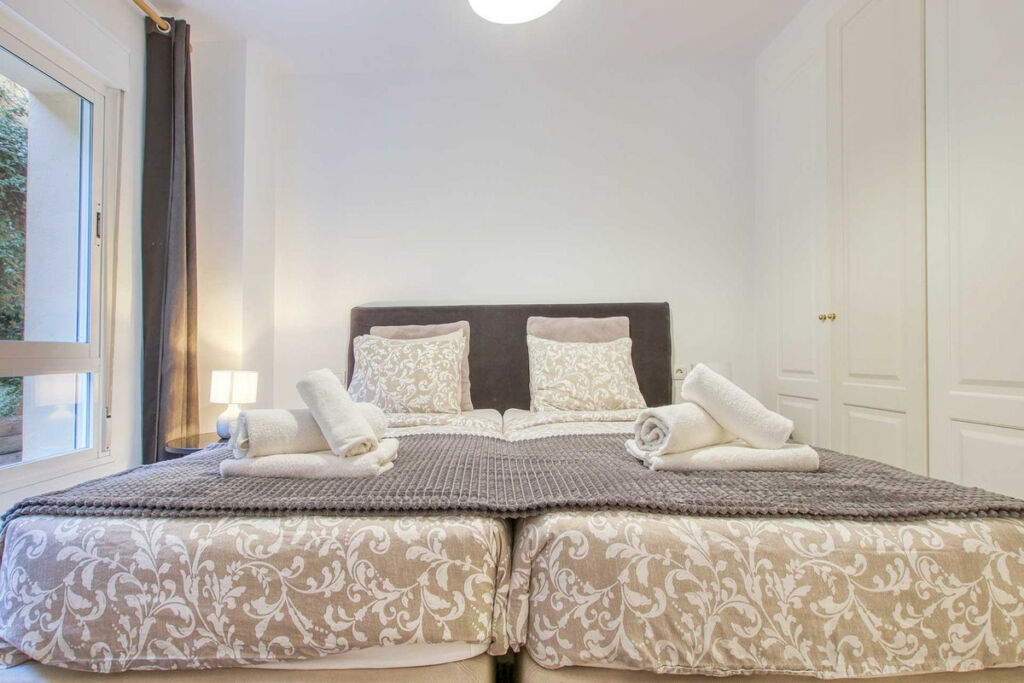 Middle Floor Apartment Calahonda Málaga - image 12