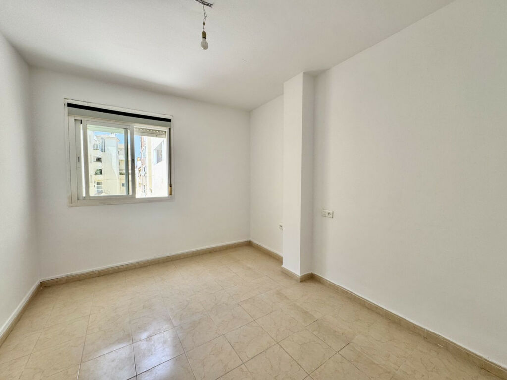 Middle Floor Apartment Las Lagunas Málaga - image 12