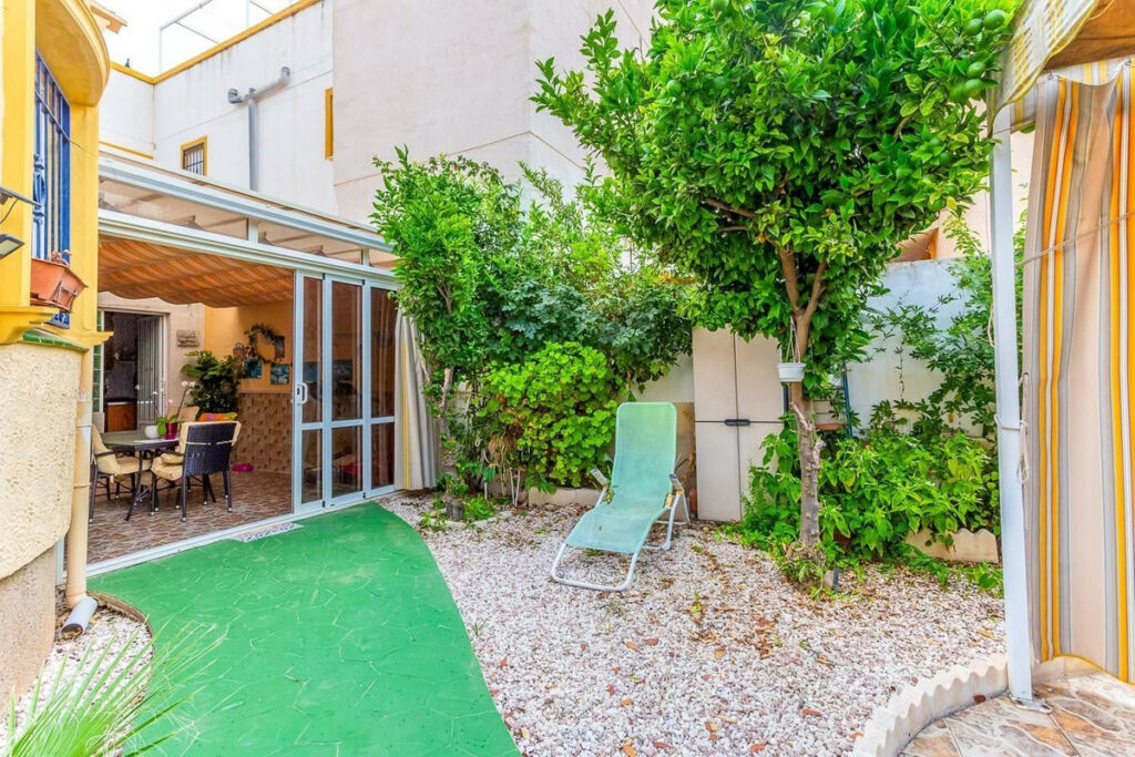 Townhouse Orihuela Costa Alicante - image 12