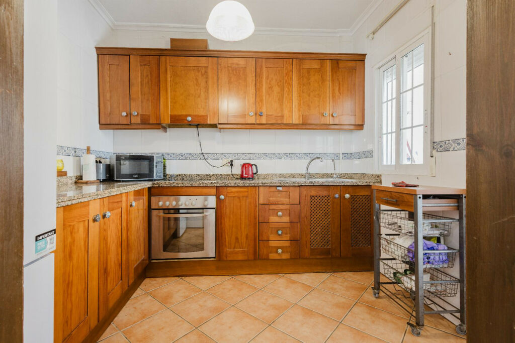 Townhouse Lo Crispin Alicante - image 12