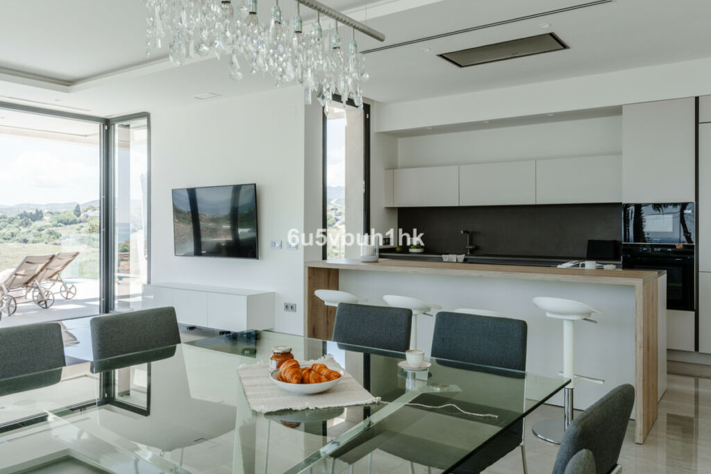 Townhouse Estepona Málaga - image 12