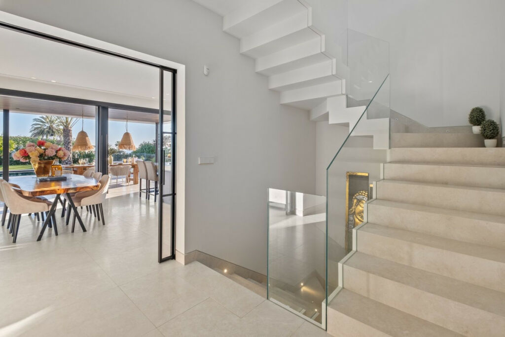Detached Villa Marbesa Málaga - image 12