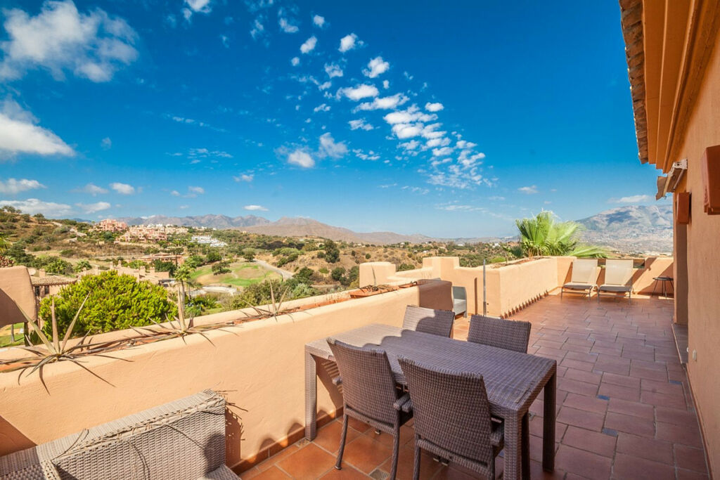 Penthouse Elviria Málaga - image 12