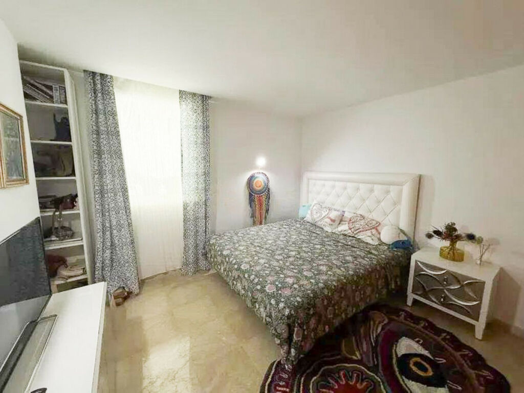 Ground Floor Apartment Benahavís Málaga - image 12