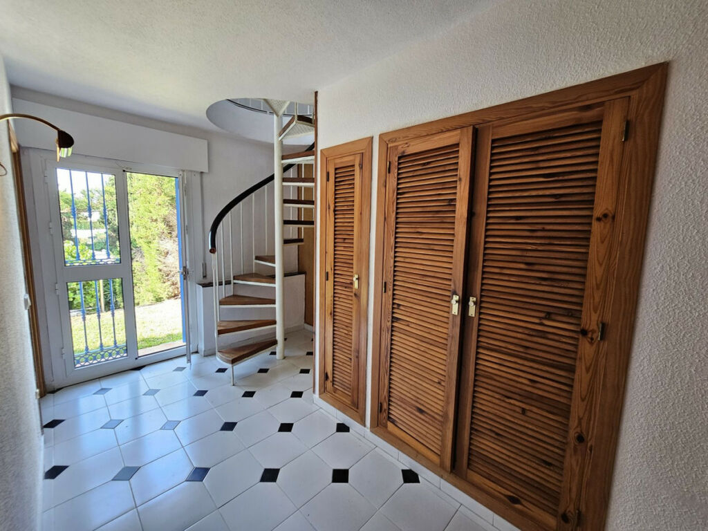 Townhouse El Chaparral Málaga - image 12