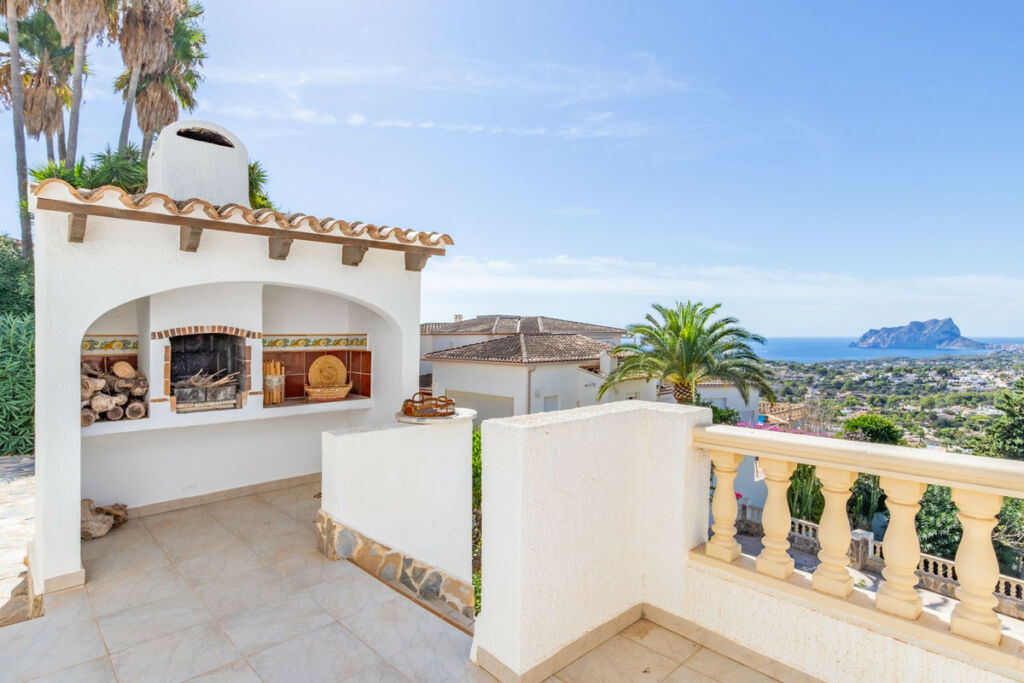 Detached Villa Moraira Alicante - image 12