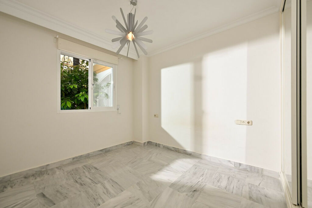 Ground Floor Apartment Puerto Banús Málaga - zdjęcie 12