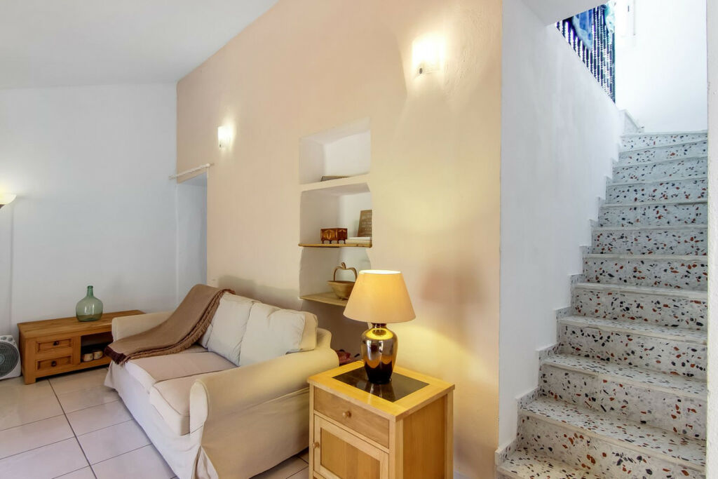 Semi-Detached House Cútar Málaga - image 12