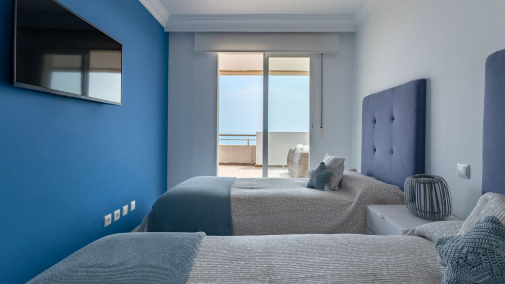 Penthouse Puerto Banús Málaga - image 12